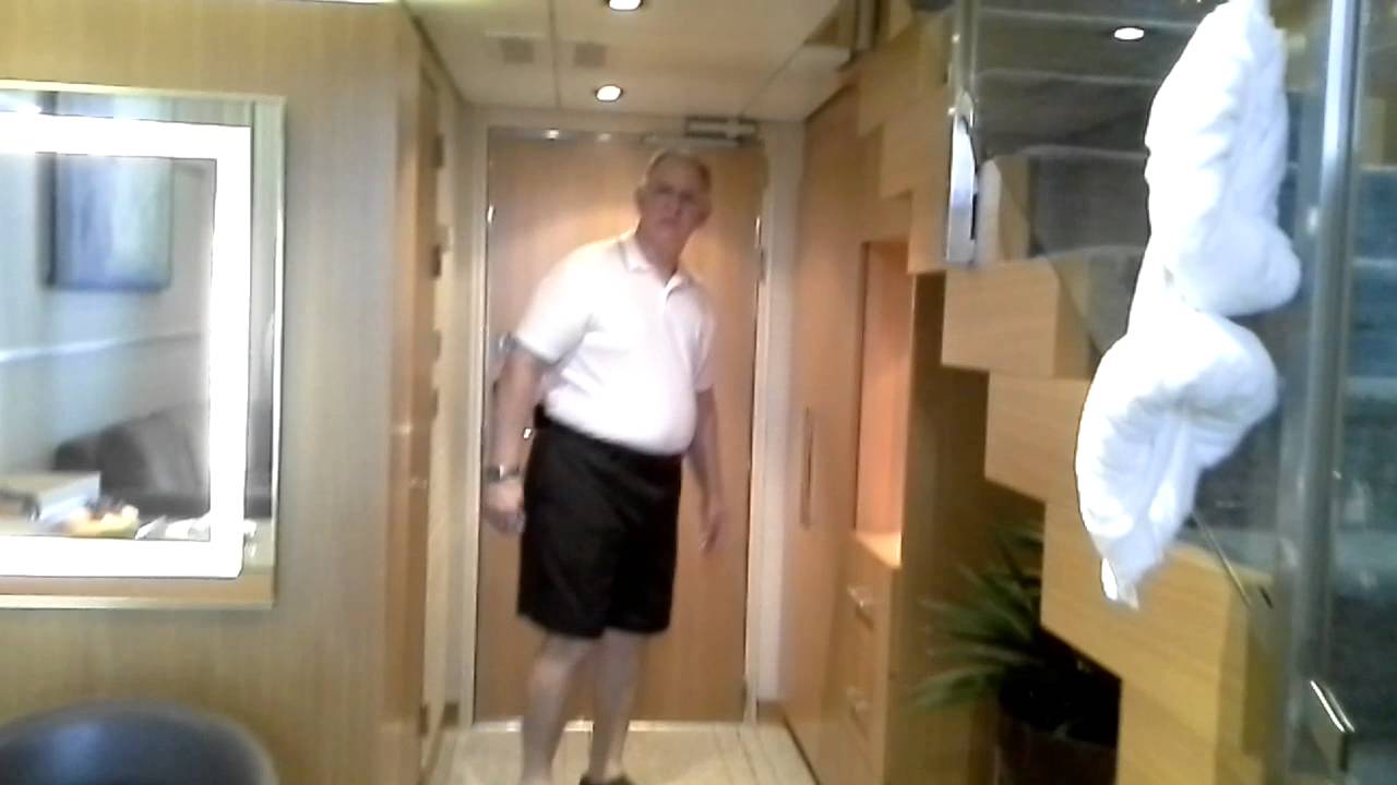 Oasis of the Seas Crown Loft Suite 1716
