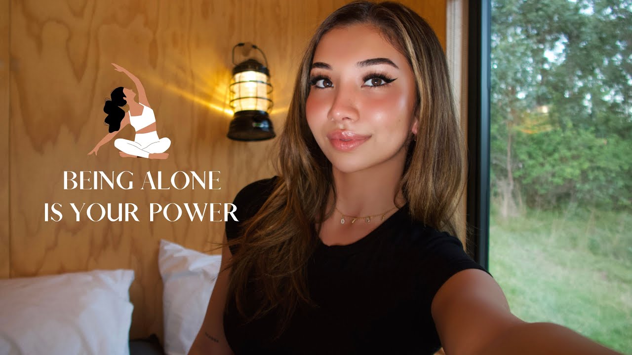 How To Detach & Love Being Alone