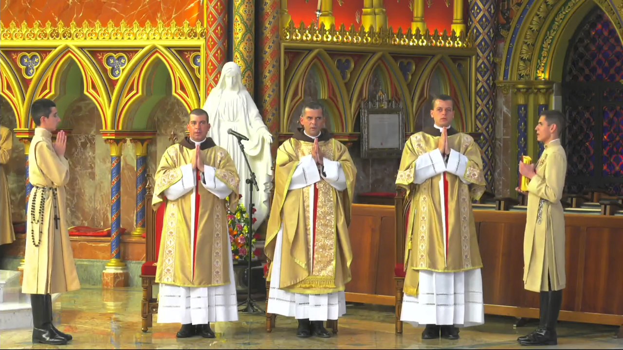 Arautos do Evangelho - Missa ao vivo Todos os Santos!
