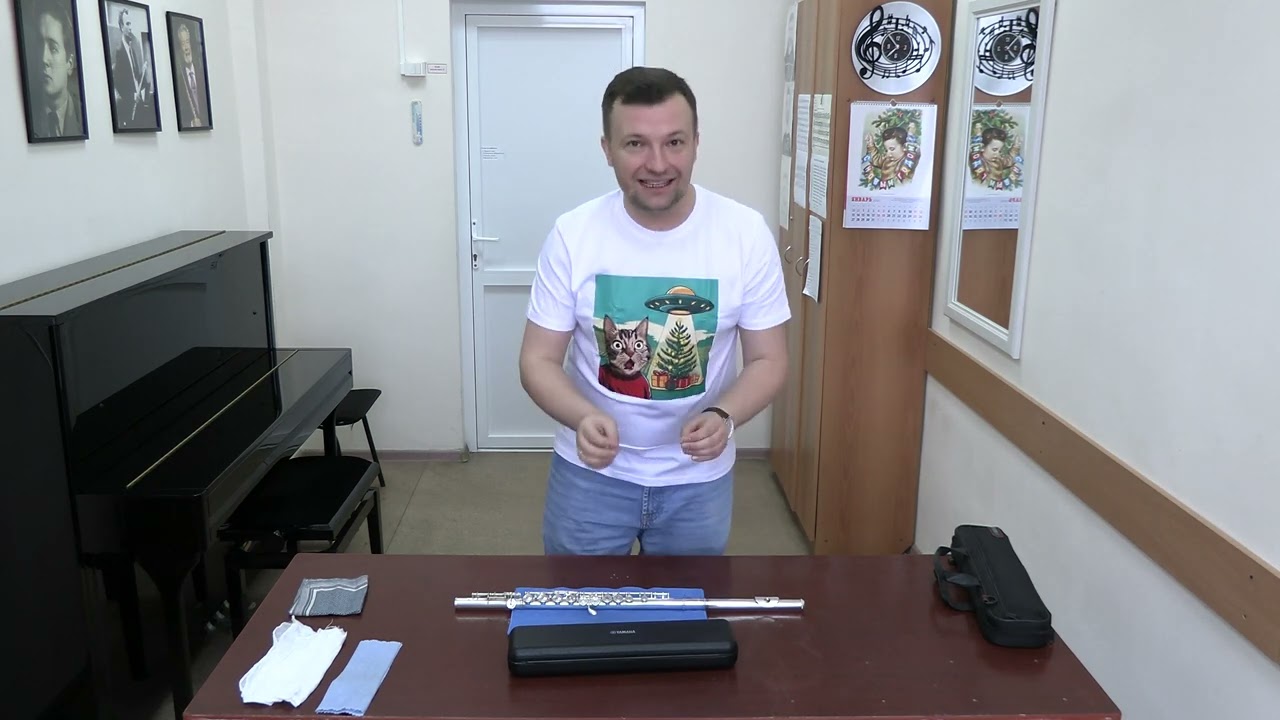 Как собирать и протирать флейту \ Упражнение на сбор-разбор \ как держать флейту, когда не играешь
