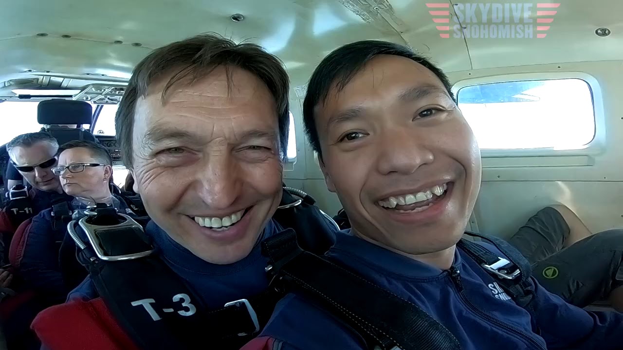 Khang Do's Tandem skydive!