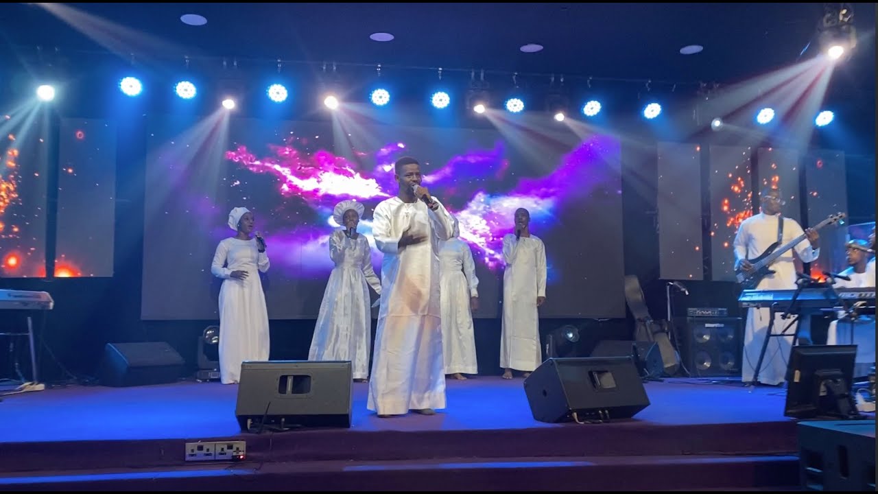 TOSIN EMMANUEL MINISTERING AT ABBA FATHER 2.0
