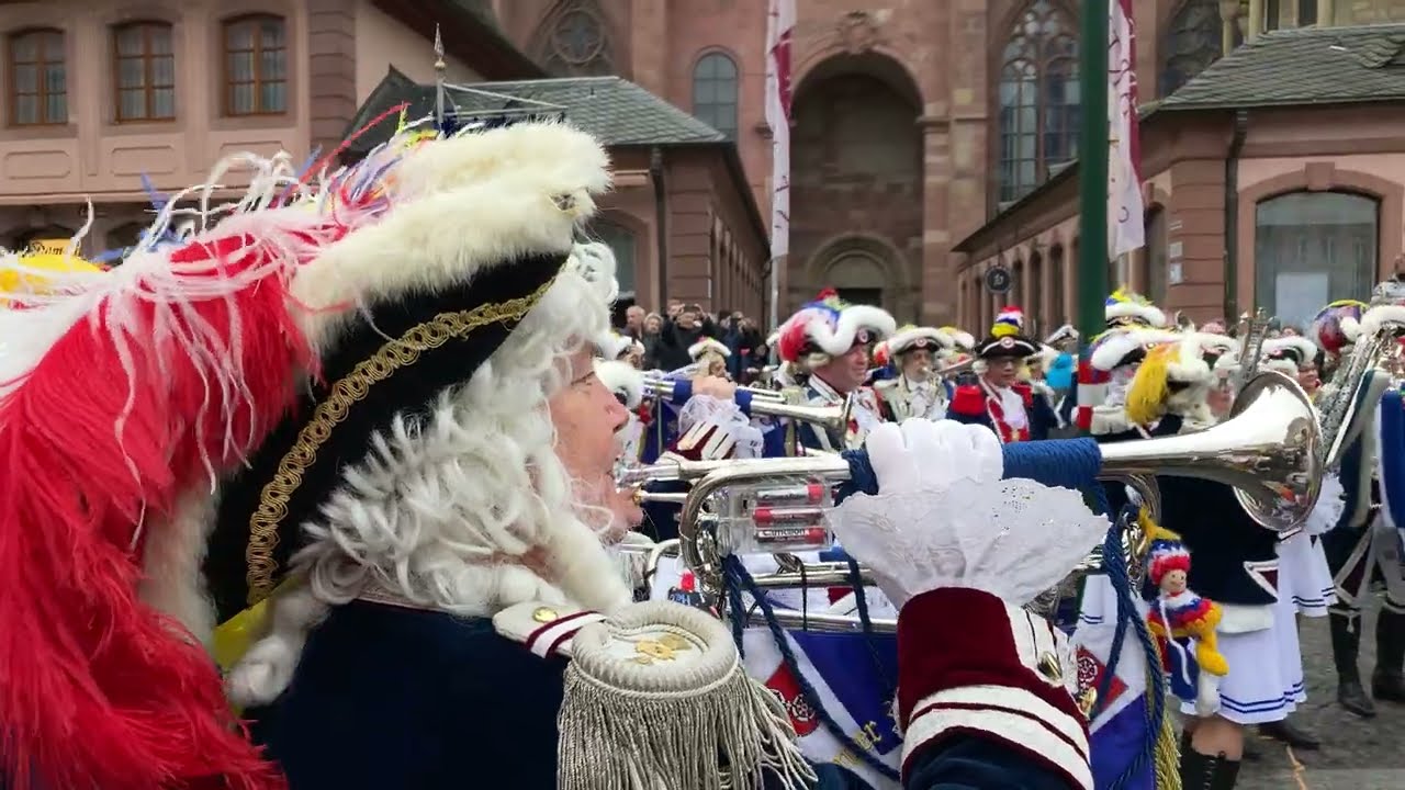 Kapelle der Mainzer Ranzengarde auf dem Marktplatz | Mainz Neujahr 2023
