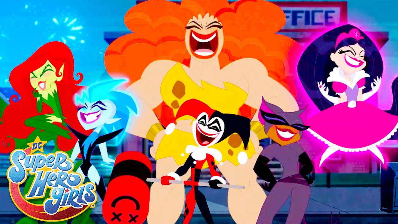 Identidades secretas espeluznantes 👻 | DC Super Hero Girls Latino America