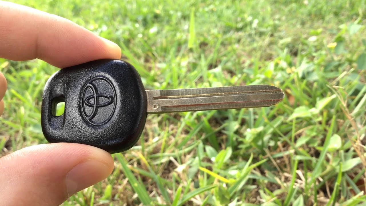 How To Program Toyota Chip Key: Camry Sienna Corolla Highlander 4Runner Solara Matrix FJ Cruiser tC