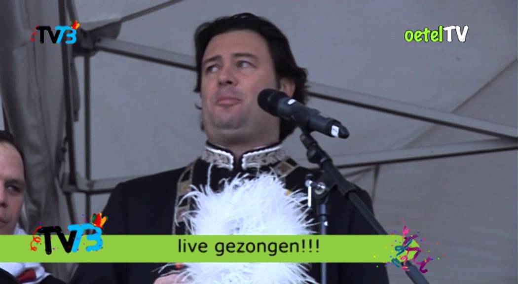 De Kwek van Oeteldonk! Peer, live gezongen door iemand uit het publiek