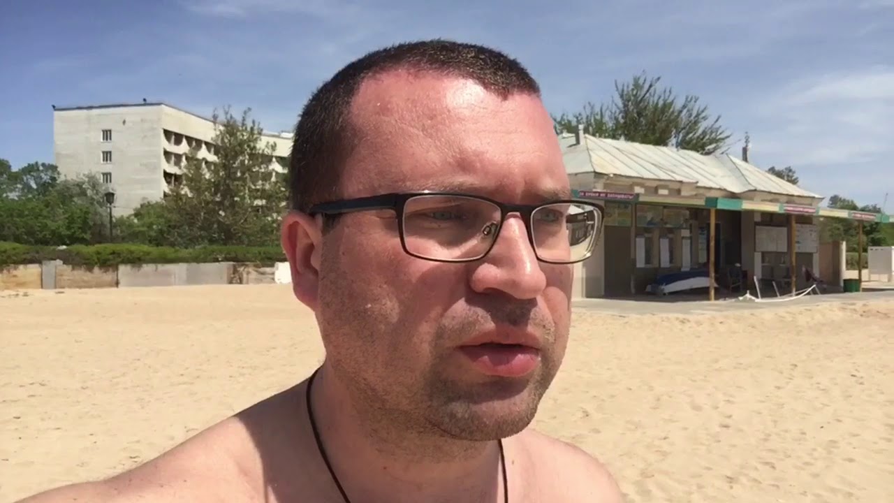 Крым 2019 / Пляж пансионата Приморье г. Евпатория / Цены на клубнику и овощи