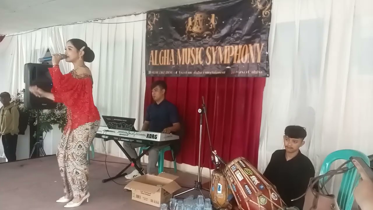 live algha music symphony - jogja istimewa voc.yenni