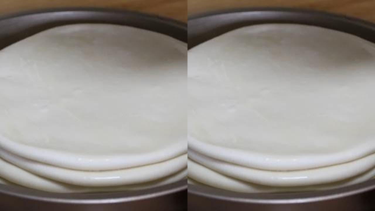 三天没吃面家人就想，李姐做一碗油泼面，滋啦啦的油泼辣子看着香 #我的厨房日记 #陕西家常饭做法 #日常做饭 #生活的烟火气息 #鸣潮