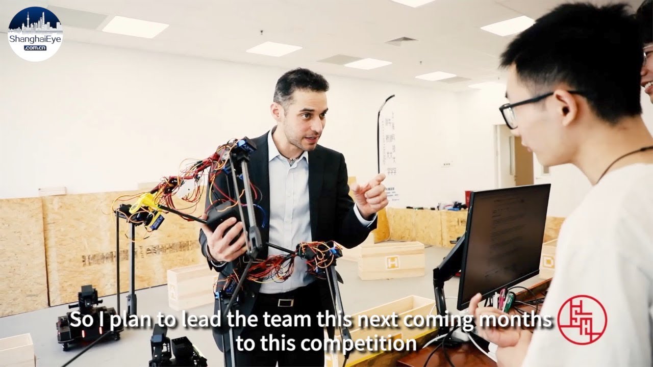 Shanghai through the eyes of a Brazilian robot researcher