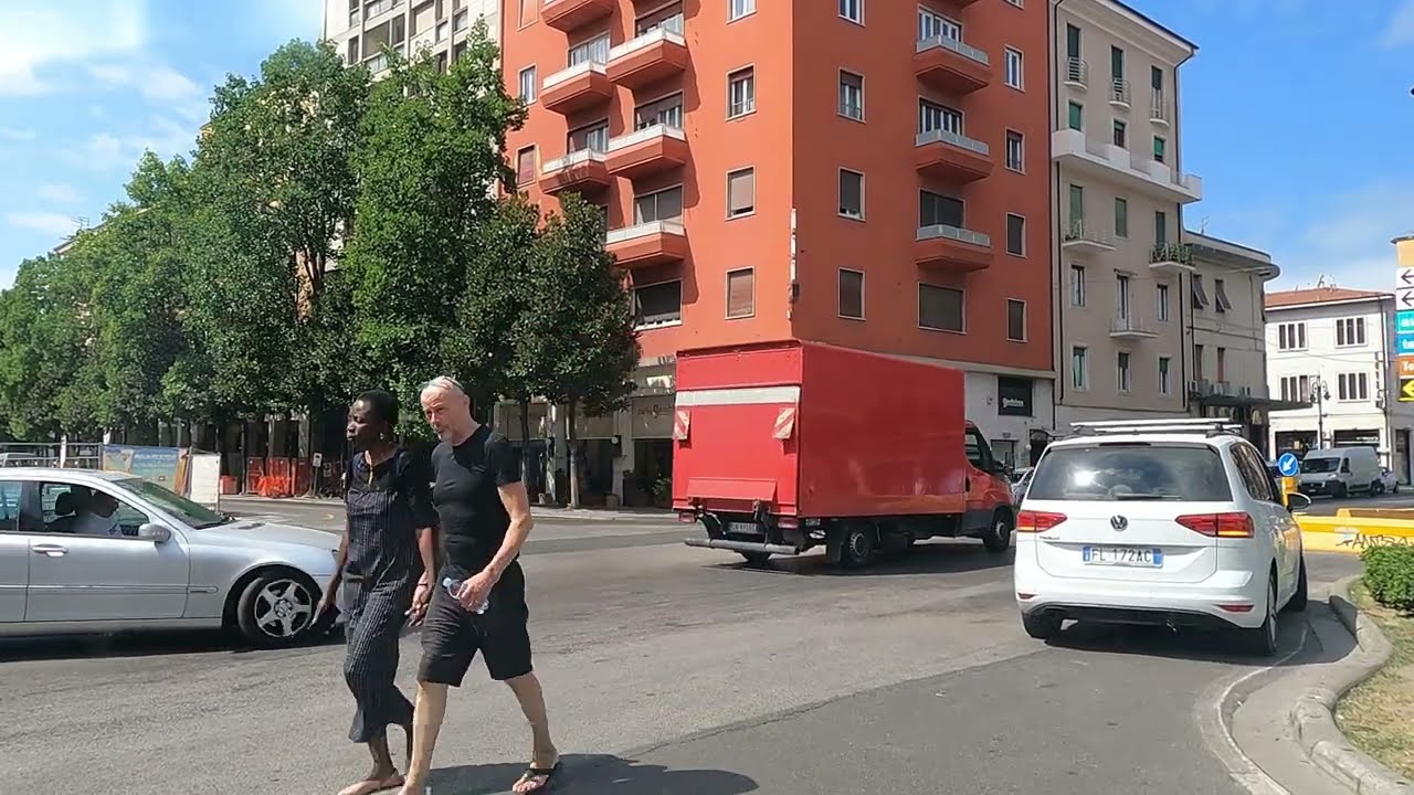 Driving PISA to FLORENCE - 🇮🇹 Italy 🇮🇹