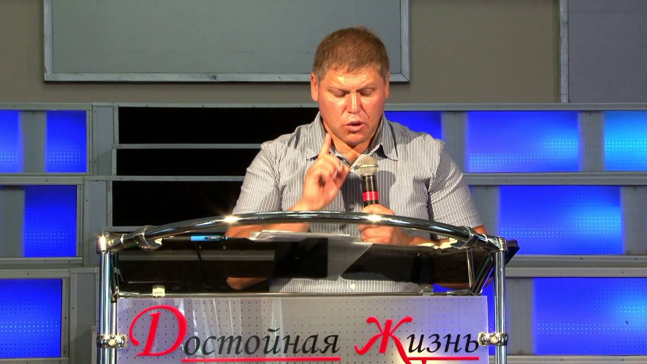 Виктор Томев 