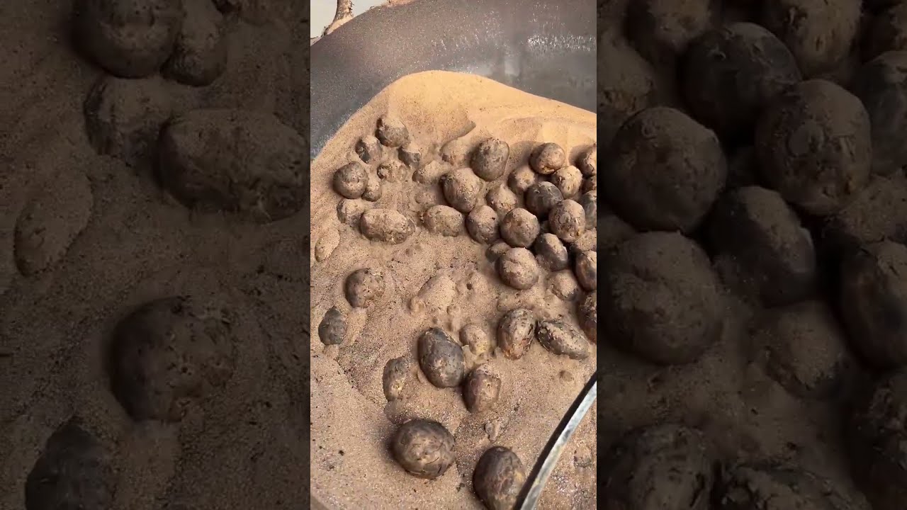 Aloo Tuk Roast Making On Boiling Hot Sand In Mainpuri | Indian Street Food