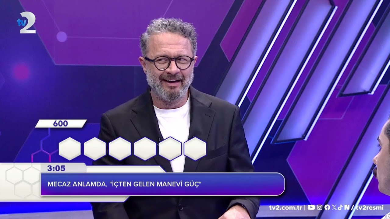 Kelime Oyunu: Bir yerden başka bir yere yürüyerek giden kimse