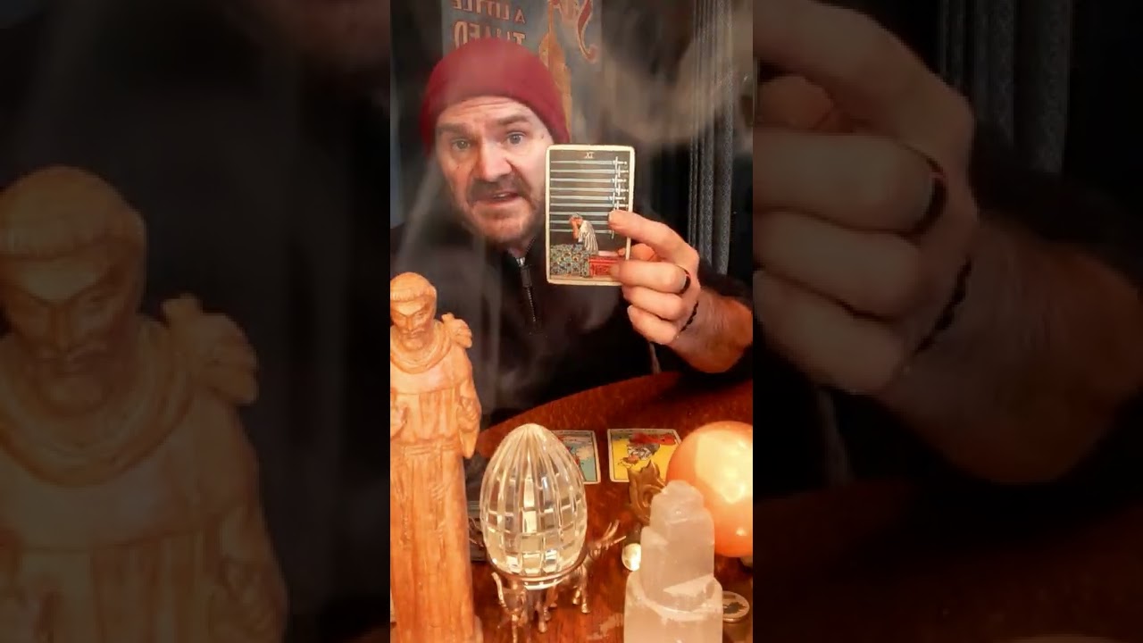 JDS Tarot🧿 Capricorn🧿 Are you dealing with a person who needs a muzzle...they are a biter/bitter 🐩