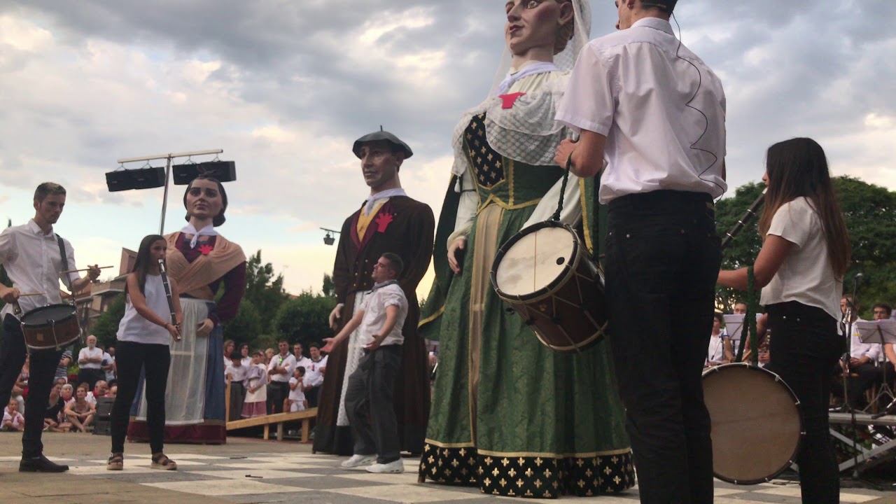 GIGANTES DE BURLADA /ALARDE DE TXISTUS 2017