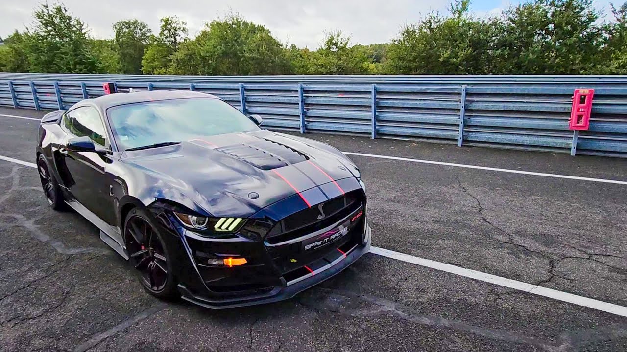 Pilotage Ford Mustang Shelby GT500 @ Mas du Clos