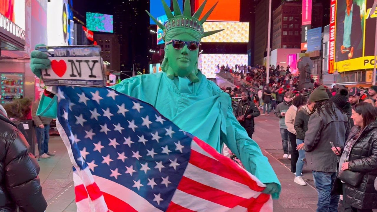 Times Square 4k 60fps - Manhattan Night Walk - Walking Streets Of New York