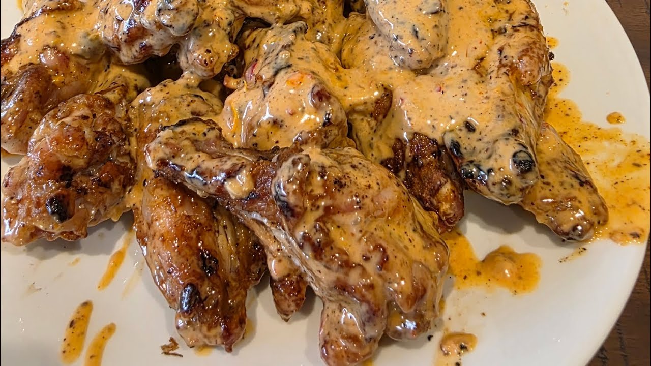 You won't find this Spicy Wings Sauce ANYWHERE on the internet!! #spicy #BBQ #Chickenwings #sauce