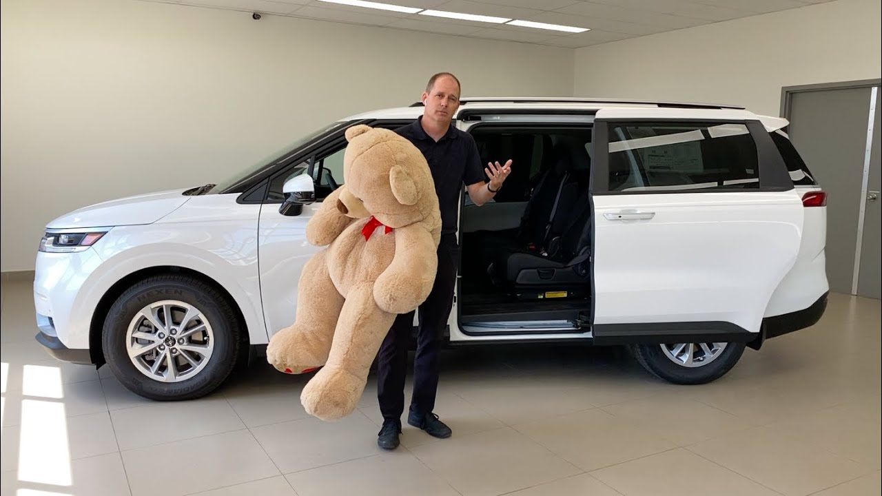 2022 Kia Carnival Seating and Cargo Flexibility