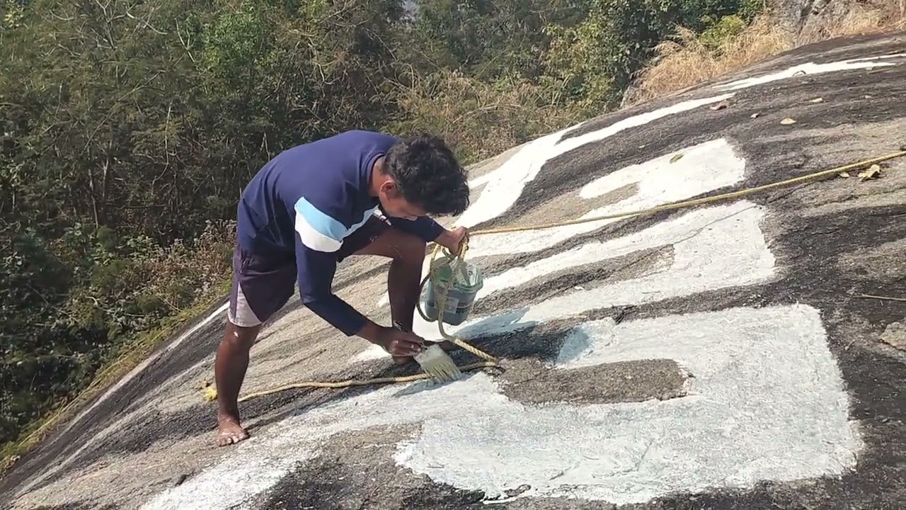ସଙ୍ଗୁଡ଼ିମାହା ଦାରିଙ୍ଗିବାଡି ରାଇଟ ସରୁ ରେ କଲର ଦୀୟା ହଉଚି 