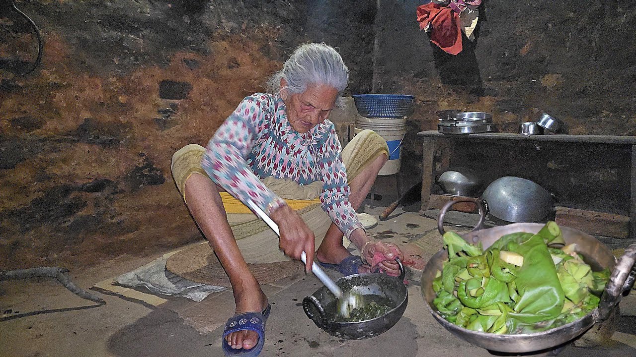 94-Year-Old Grandma&rsquo;s Secret to Longevity: Cooking Green Leafy Vegetables!