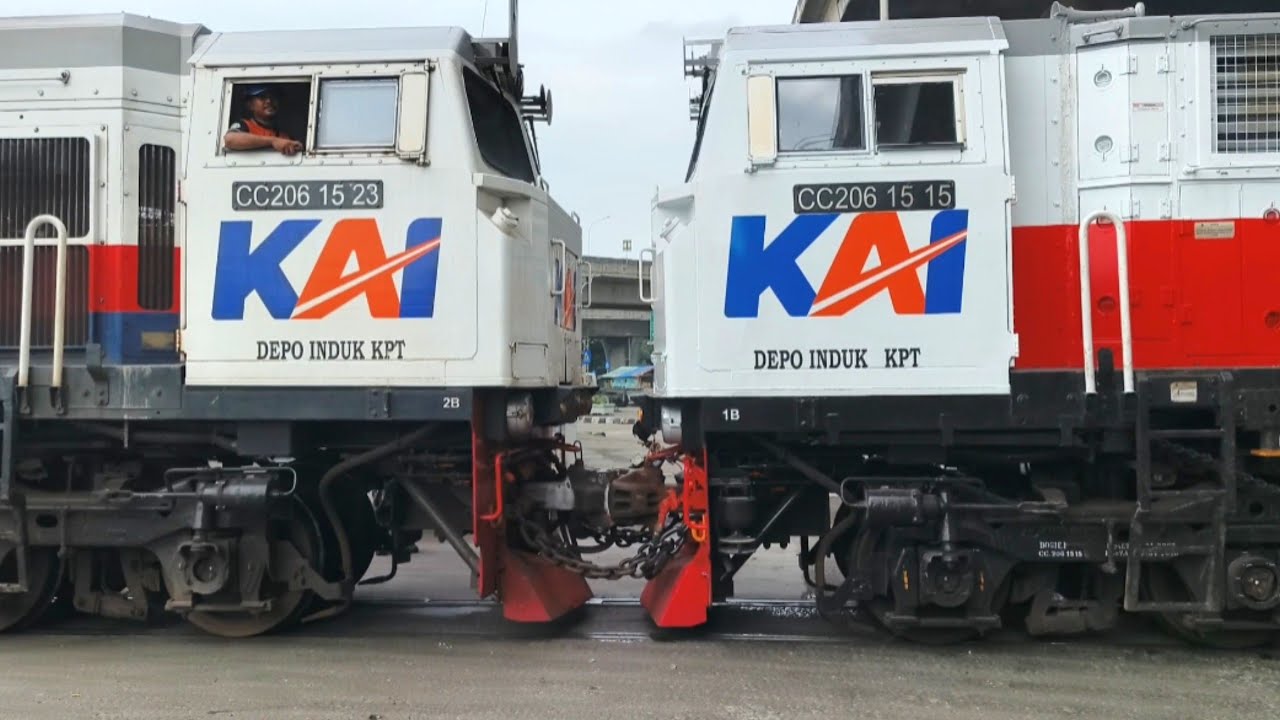 WOW Tiba-tiba Datang  LOKOMOTIF KLAKSON UNIK CC 206 15 15 Kloter 3 | Prose UNLOADING loko JICT