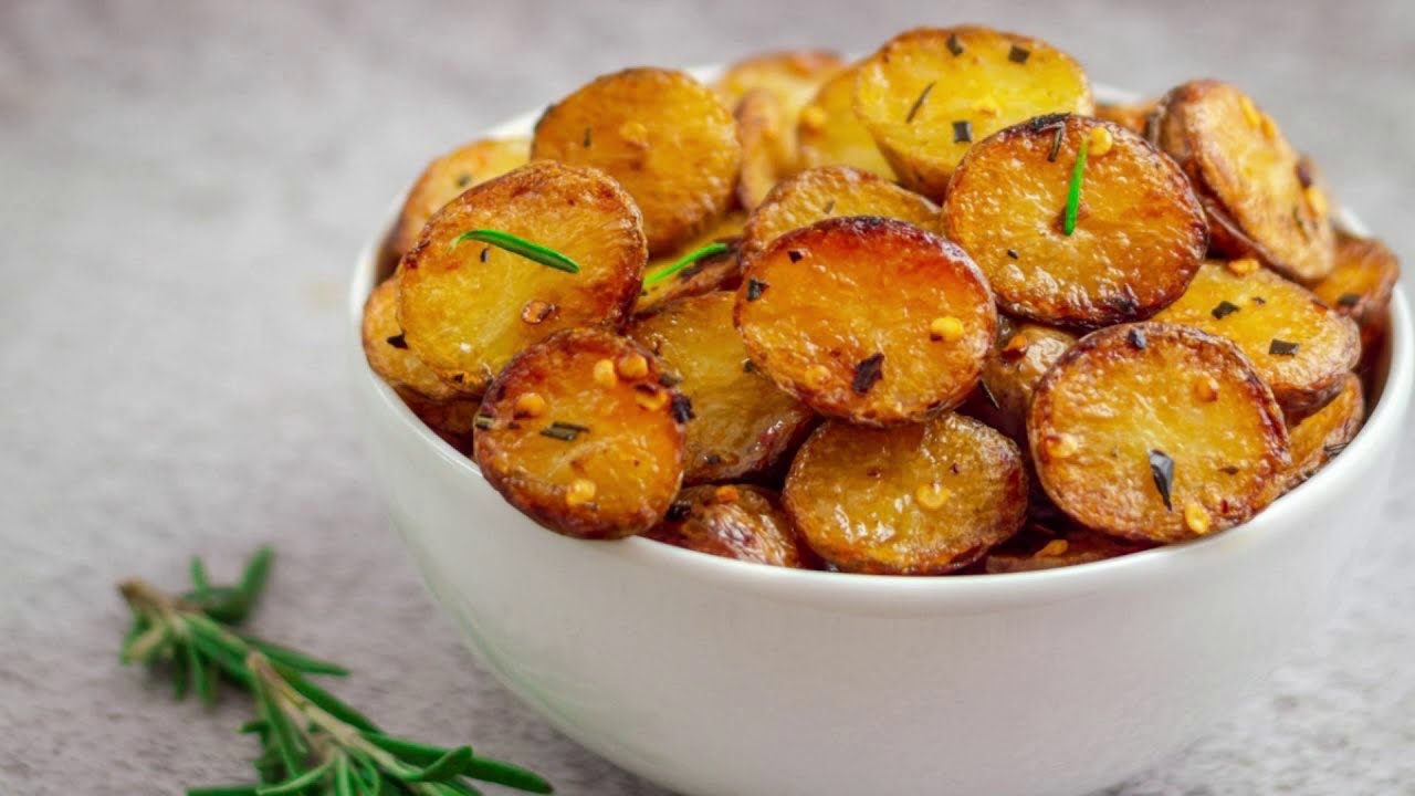 Crispy Roasted Baby Potatoes Recipe with Rosemary and Garlic
