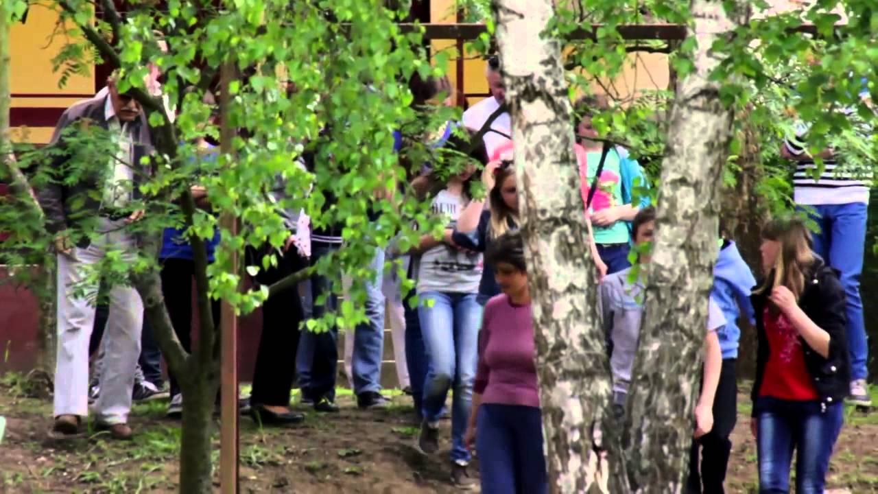 ISKOLAKERT RIMÓCON  Kertelünk