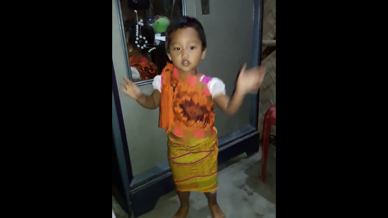 Tiwa kid cutural dress alphina malang amsih