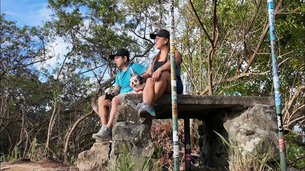 Pu'u Ma'eli'eli Trail