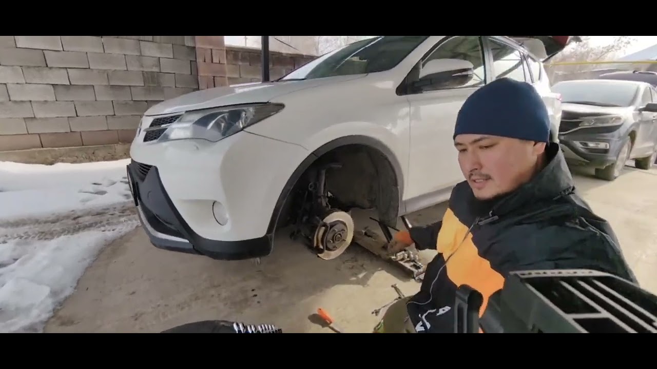 how to replace a brake pads and discs Toyota Rav 4 2012-2015