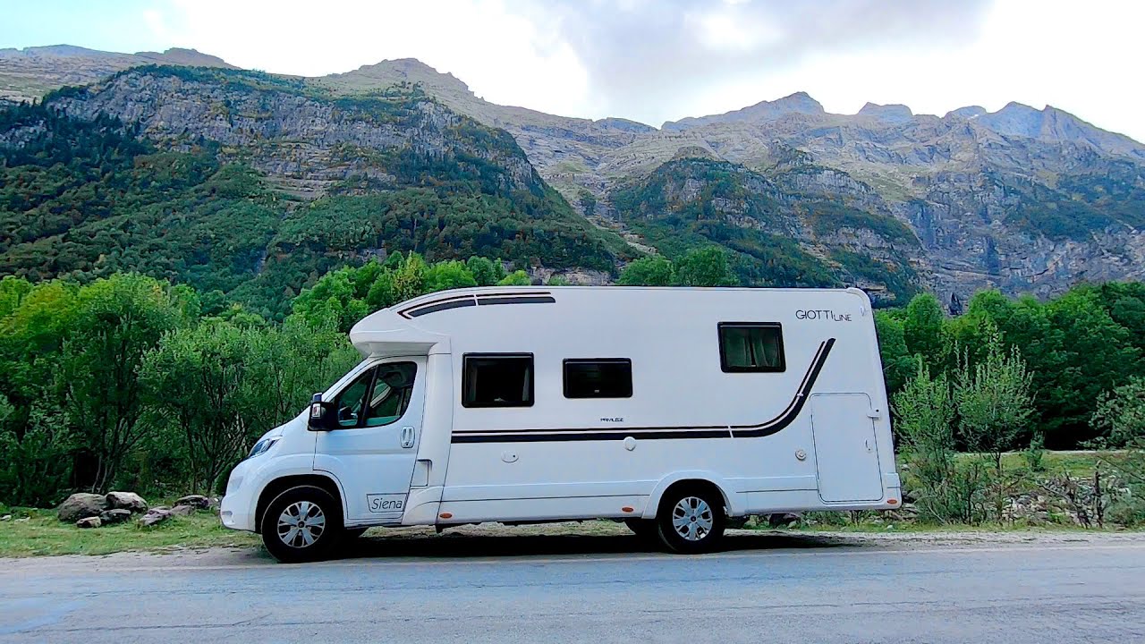 Viaje en Autocaravana al Valle de Pineta, Cascadas de La Larri por el camino de Marboré y Boltaña