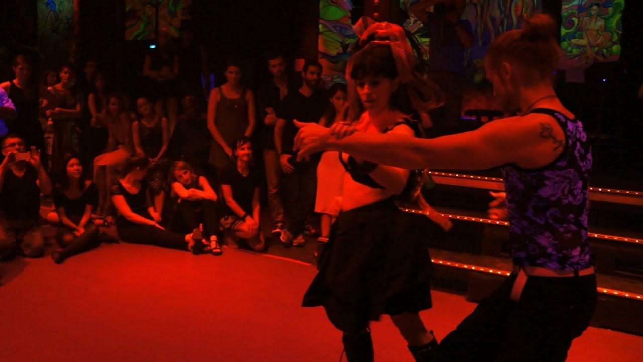 Vio y Roberto at Intimacy/KitKat