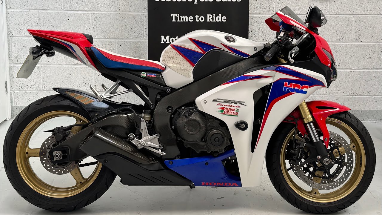 Honda CBR1000RR-A Fireblade, 2010, walk around and start up