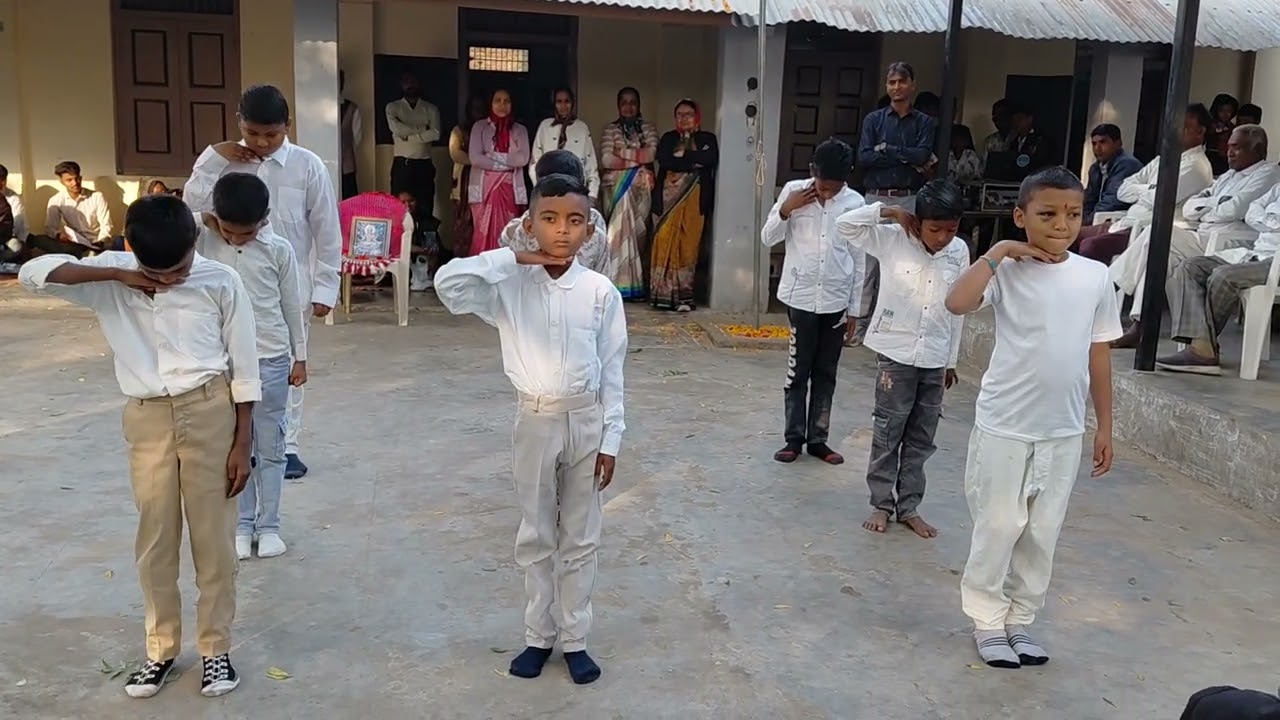 School Dance - Sogandh Muje Iss Mitti Ki