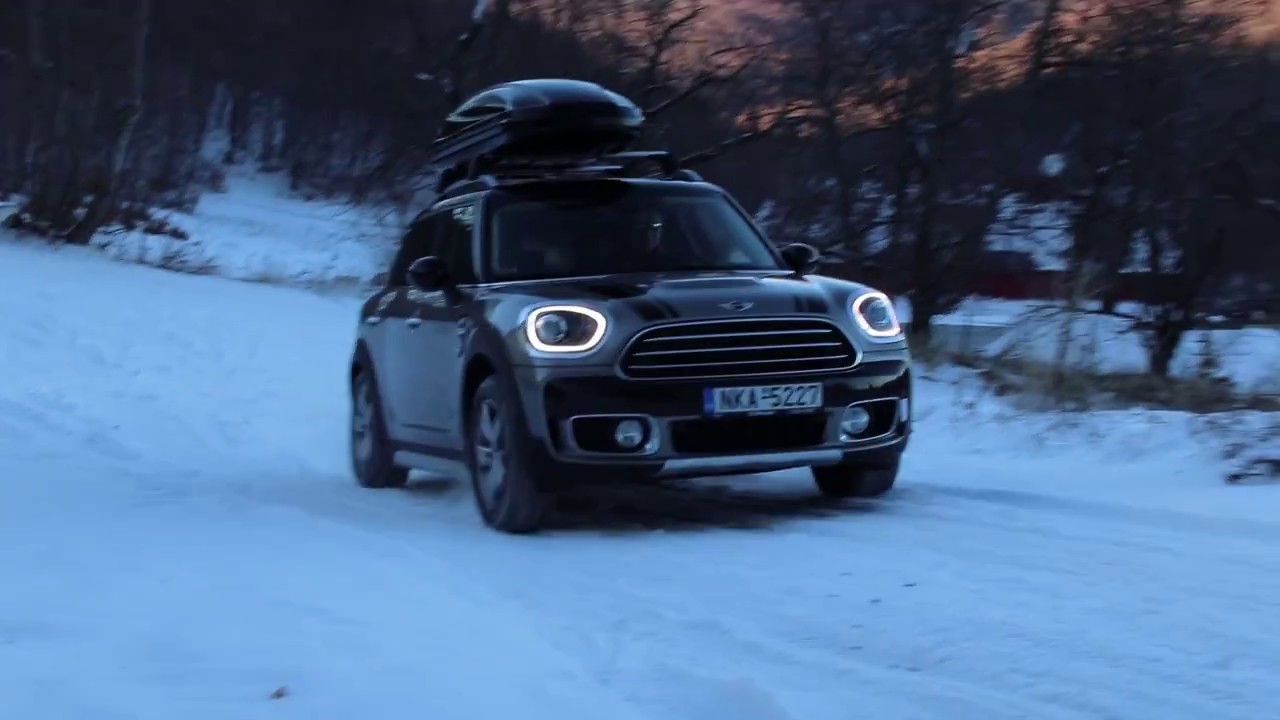 MINI countryman cooper all4 2017 driving in snow (winter tires:Goodyear UltraGrip Performance Gen-1)