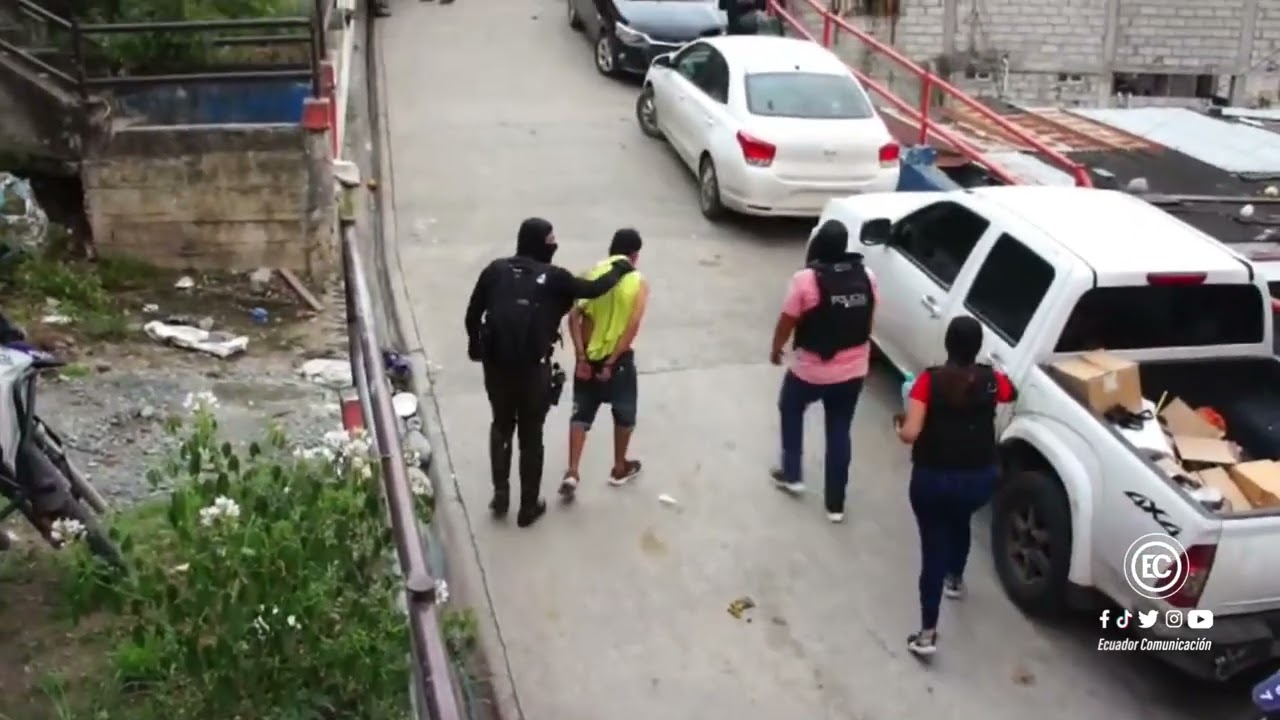 POLICÍA DESARTICULA BANDA DE HAMPONES EN MEGA OPERATIVO EN MAPASIGUE, NORTE DE GUAYAQUIL