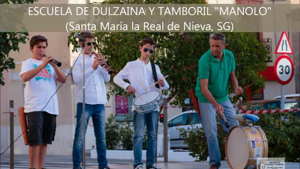 1 Escuela de Dulzaina y Tamboril 