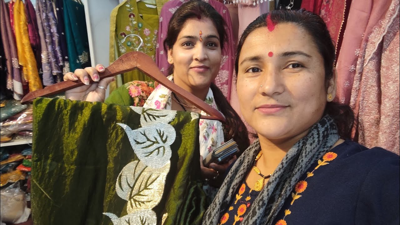 🛍️ मार्केट शॉपिंग से आंटी का मेकअप तक – मस्ती भरा दिन!#market#Masti#makeup#daily blog