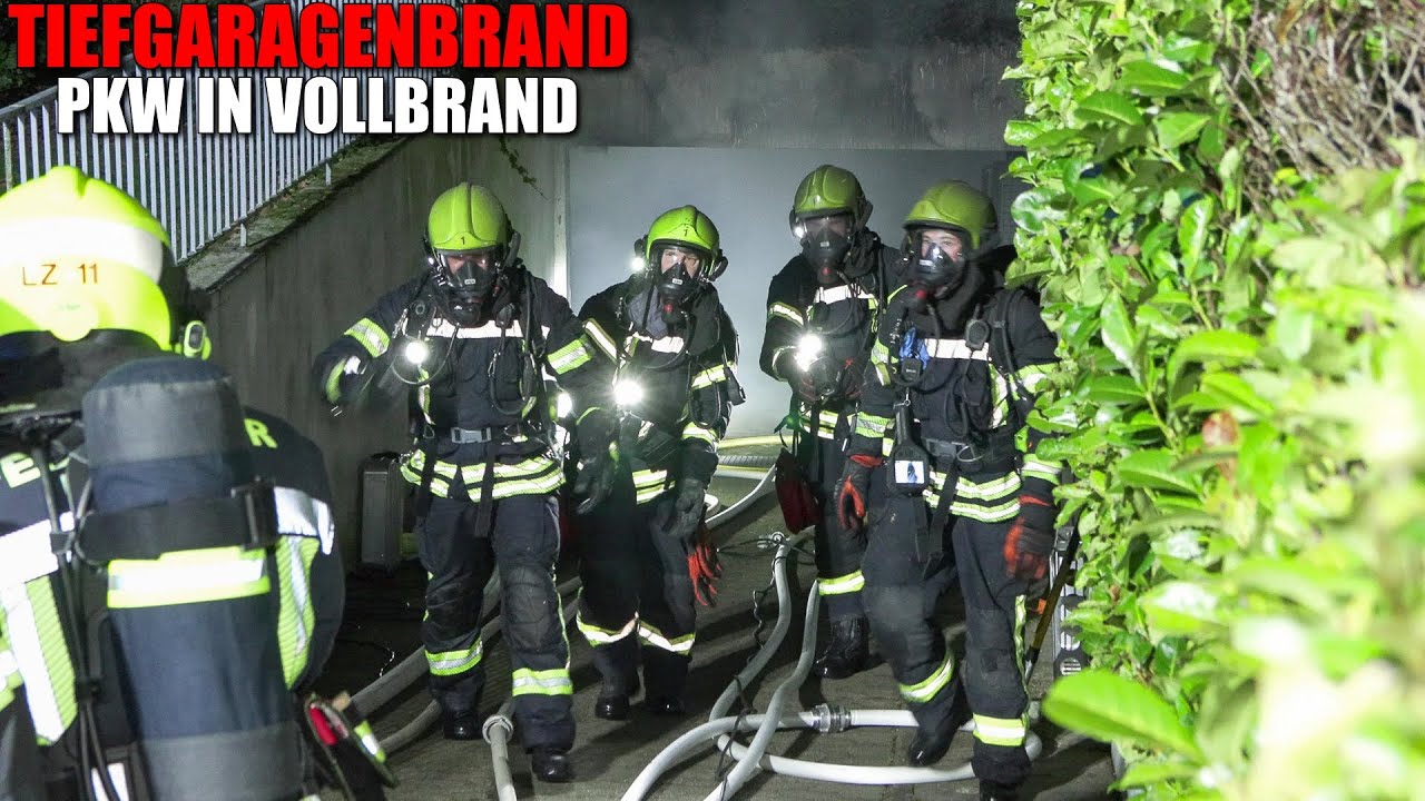 [TIEFGARAGENBRAND MIT STARKER RAUCHENTWICKLUNG!] - Auto in Vollbrand ~ Feuerwehr Neuss im Einsatz -