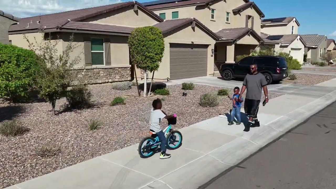 Roaming the Neighborhood