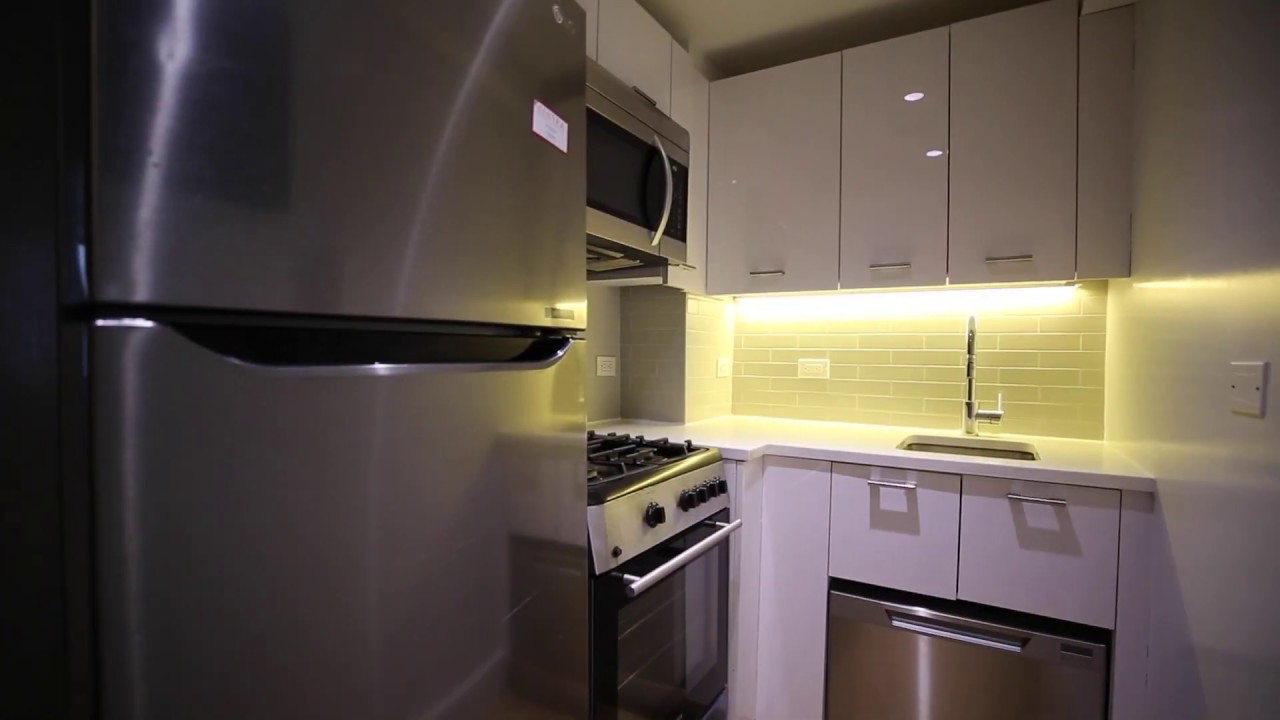 Apartment Tour: 230 East 44th St unit, 3P