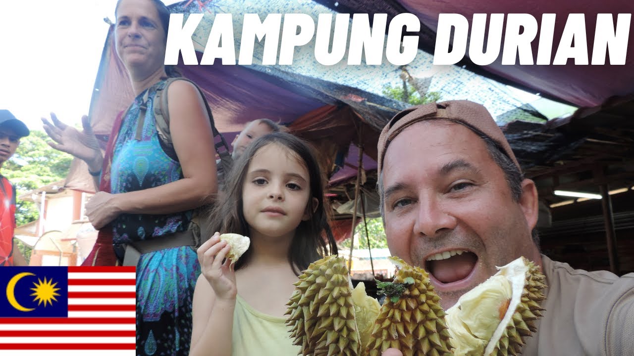 WE TRIED THIS FRUIT ON THE MARKET OF KUALA KRAI