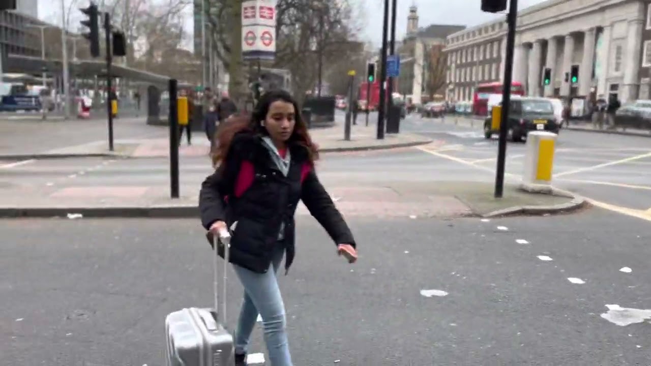 London Street Walk : Euston Square Underground to London Euston Midlands Train station. 4K UHD