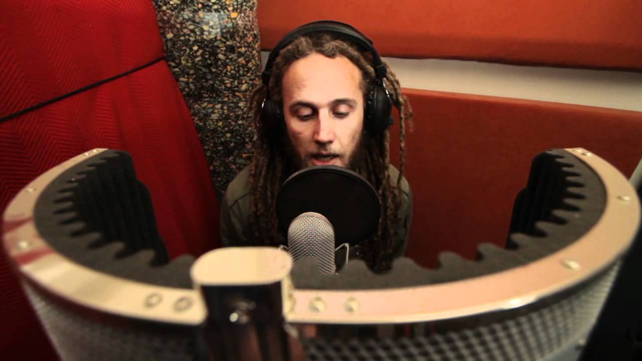 Ras Mael I - Jah is Love (VIDEOCLIP)