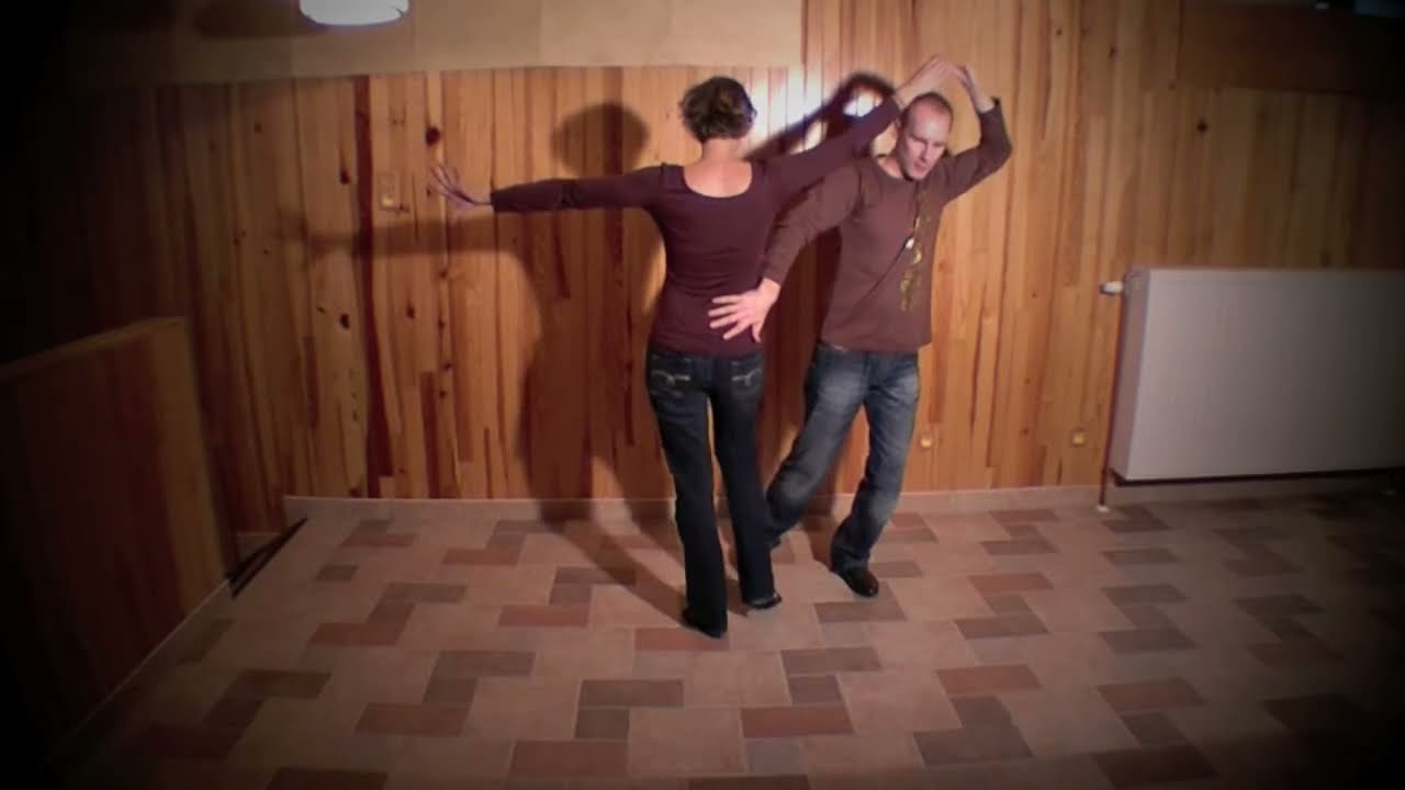Cours de Rumba - Figure de niveau intermédiaire / avancé