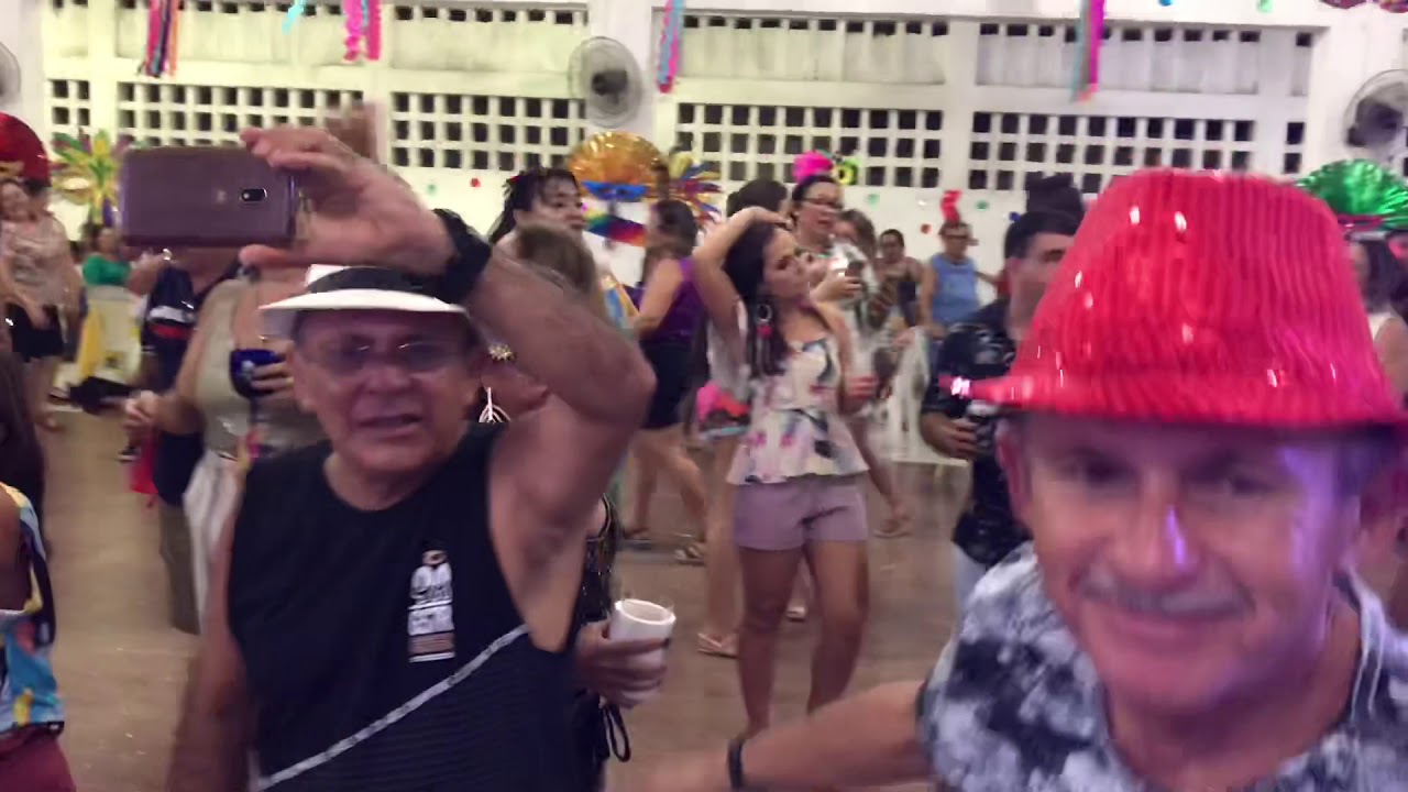 Baile da Saudade reúne foliões no Ivipanim Clube