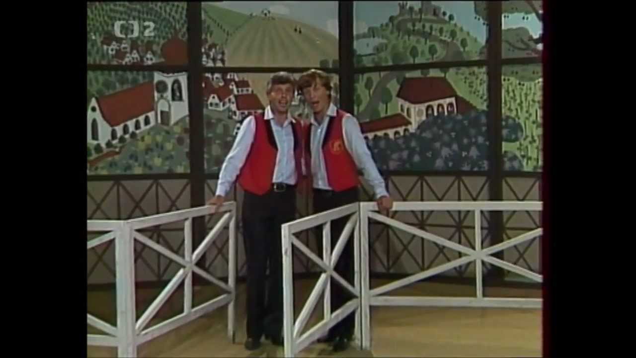 Moravanka -- Nežeňme se kamarádi