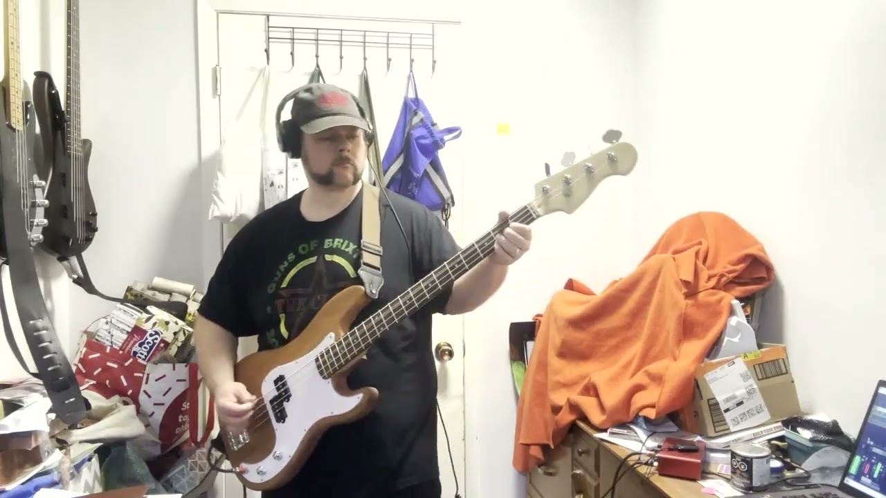 Megadeth - Symphony of Destruction Bass Cover